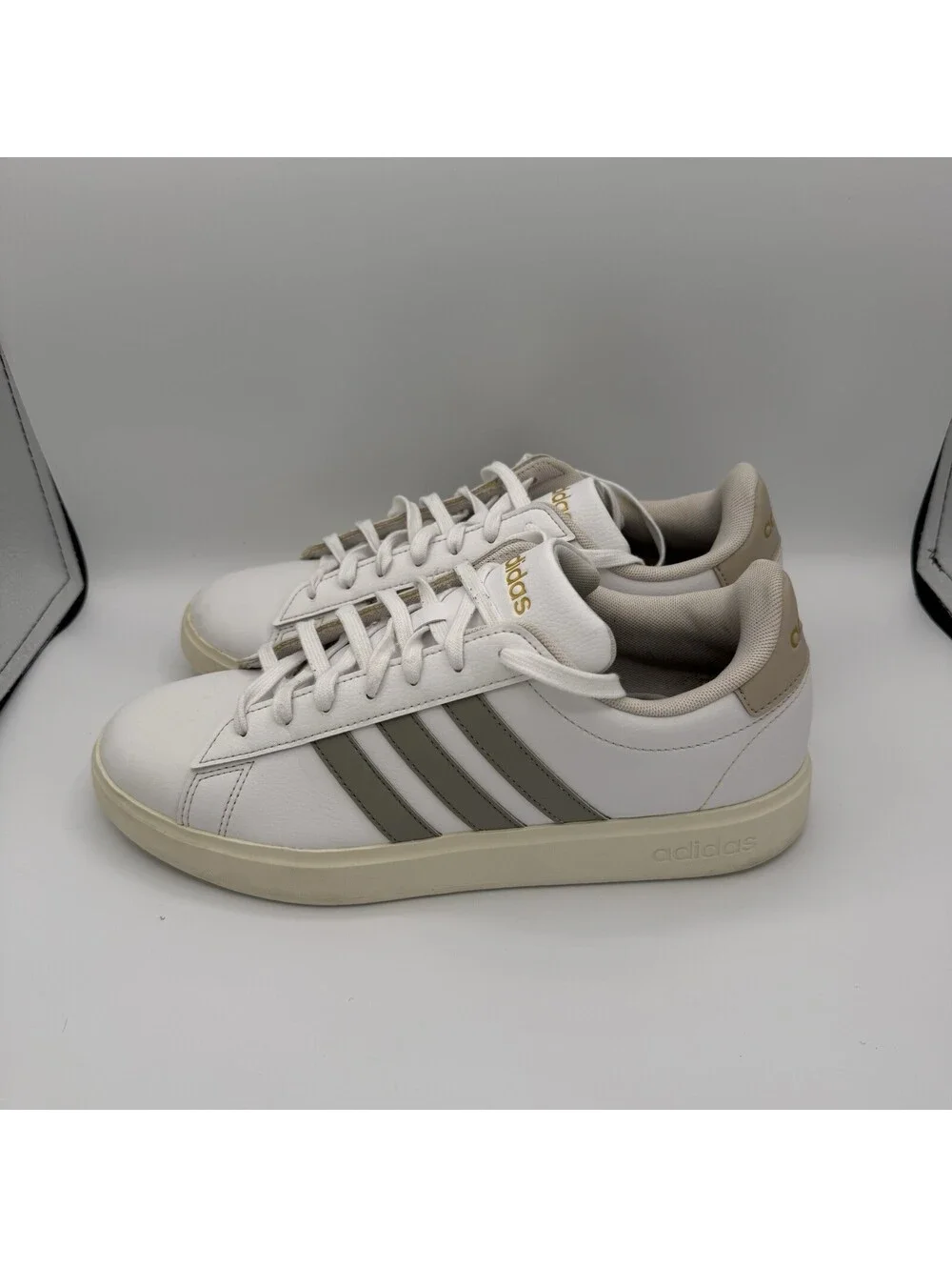 Adidas Mens Grand Court Cloudfoam 2.0 sneakers shoes White gray leather Sz 9.5
